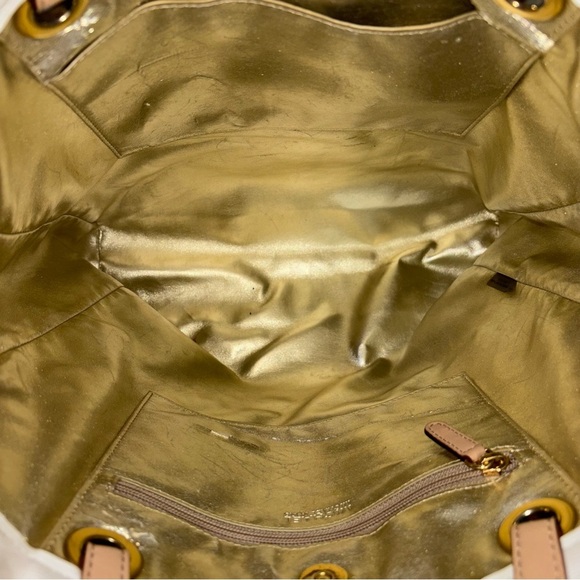 MICHAEL Michael Kors Logo White Patent Leather Large Tote - Picture 7 of 16